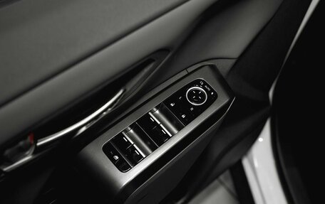 Toyota RAV4, 2025 год, 5 100 000 рублей, 17 фотография