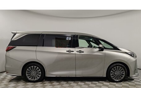 Lexus LM, 2024 год, 17 000 000 рублей, 4 фотография