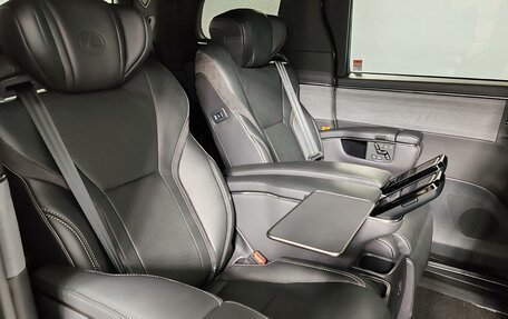 Lexus LM, 2024 год, 17 000 000 рублей, 29 фотография