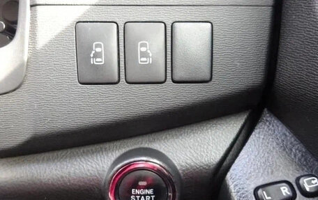 Toyota ISis I, 2013 год, 890 007 рублей, 14 фотография