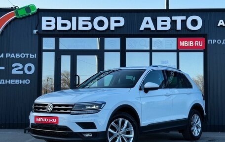 Volkswagen Tiguan II, 2018 год, 2 700 000 рублей, 1 фотография