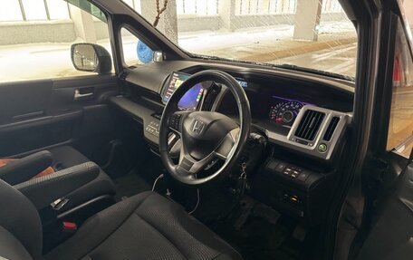 Honda Stepwgn IV, 2013 год, 1 540 000 рублей, 8 фотография