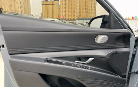 Hyundai Elantra, 2022 год, 1 350 000 рублей, 9 фотография