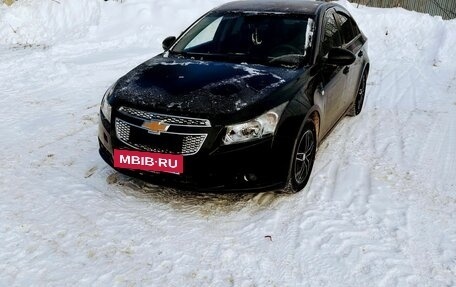 Chevrolet Cruze II, 2012 год, 560 000 рублей, 3 фотография