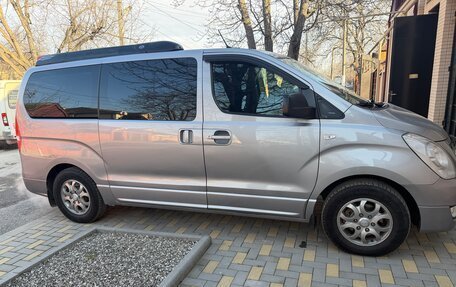 Hyundai H-1 II рестайлинг, 2014 год, 2 280 000 рублей, 4 фотография