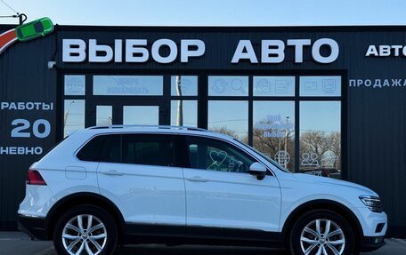Volkswagen Tiguan II, 2018 год, 2 700 000 рублей, 3 фотография