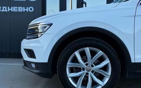 Volkswagen Tiguan II, 2018 год, 2 700 000 рублей, 5 фотография