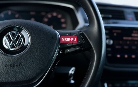 Volkswagen Tiguan II, 2018 год, 2 700 000 рублей, 24 фотография