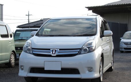 Toyota ISis I, 2017 год, 1 006 000 рублей, 2 фотография