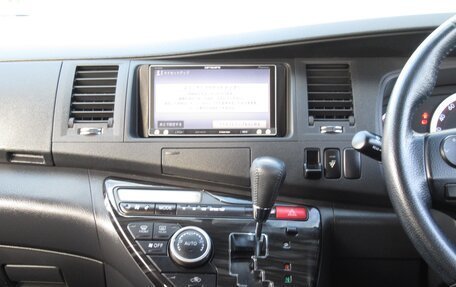 Toyota ISis I, 2017 год, 1 006 000 рублей, 10 фотография