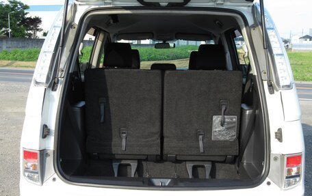 Toyota ISis I, 2017 год, 1 006 000 рублей, 17 фотография