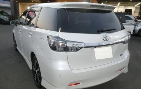 Toyota Wish II, 2016 год, 1 232 000 рублей, 3 фотография