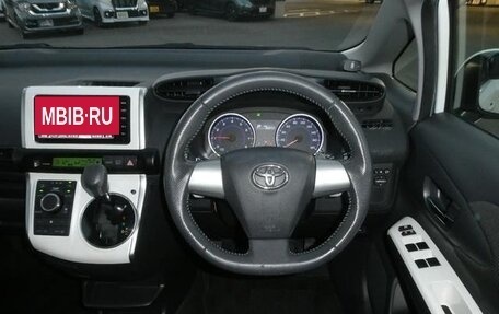 Toyota Wish II, 2016 год, 1 232 000 рублей, 8 фотография