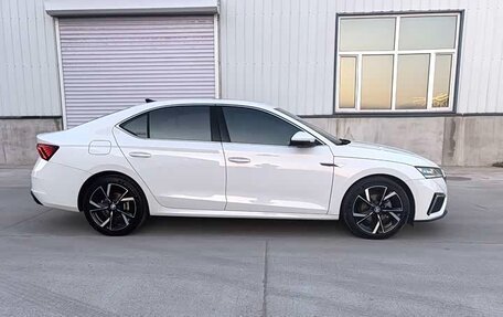 Skoda Octavia IV, 2023 год, 1 455 777 рублей, 4 фотография