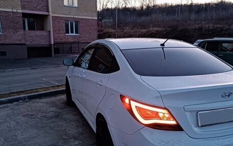Hyundai Solaris II рестайлинг, 2013 год, 505 000 рублей, 4 фотография
