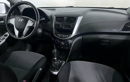 Hyundai Solaris II рестайлинг, 2011 год, 732 000 рублей, 9 фотография