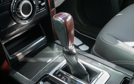 Toyota Land Cruiser Prado 150 рестайлинг 2, 2015 год, 4 398 000 рублей, 11 фотография