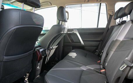 Toyota Land Cruiser Prado 150 рестайлинг 2, 2015 год, 4 398 000 рублей, 15 фотография