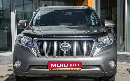 Toyota Land Cruiser Prado 150 рестайлинг 2, 2015 год, 4 398 000 рублей, 5 фотография