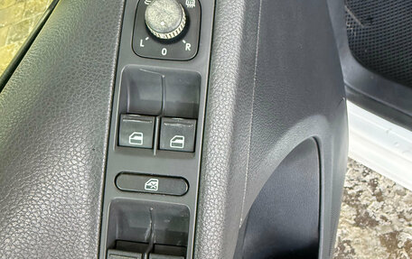 Volkswagen Tiguan I, 2010 год, 1 049 000 рублей, 12 фотография