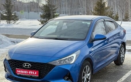 Hyundai Solaris II рестайлинг, 2021 год, 1 500 000 рублей, 1 фотография