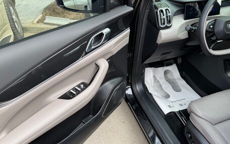 Geely Atlas, 2025 год, 1 700 000 рублей, 6 фотография