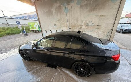 BMW 5 серия, 2013 год, 1 700 000 рублей, 3 фотография