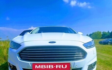 Ford Mondeo V, 2015 год, 1 420 000 рублей, 2 фотография