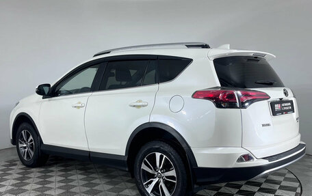 Toyota RAV4, 2017 год, 2 399 000 рублей, 7 фотография