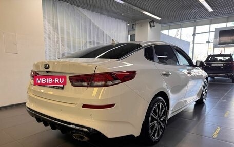KIA Optima IV, 2019 год, 2 000 000 рублей, 8 фотография