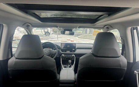 Toyota RAV4, 2025 год, 4 355 000 рублей, 20 фотография