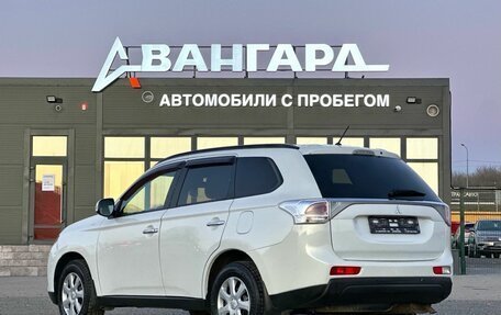 Mitsubishi Outlander III рестайлинг 3, 2013 год, 1 350 000 рублей, 3 фотография