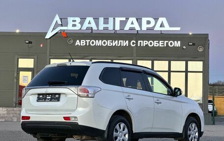 Mitsubishi Outlander III рестайлинг 3, 2013 год, 1 350 000 рублей, 5 фотография
