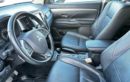 Mitsubishi Outlander III рестайлинг 3, 2013 год, 1 350 000 рублей, 9 фотография