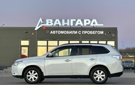 Mitsubishi Outlander III рестайлинг 3, 2013 год, 1 350 000 рублей, 2 фотография
