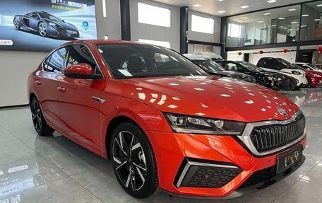 Skoda Octavia IV, 2023 год, 2 100 777 рублей, 2 фотография