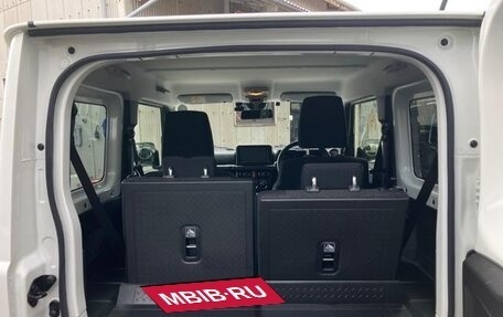 Suzuki Jimny, 2022 год, 1 250 000 рублей, 28 фотография