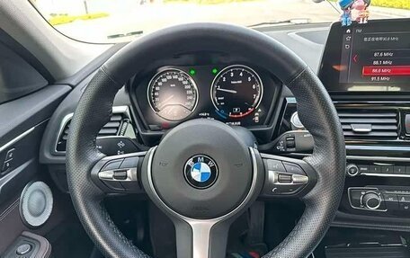 BMW 1 серия, 2022 год, 1 980 000 рублей, 8 фотография