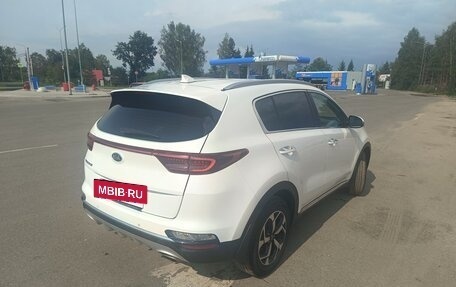 KIA Sportage IV рестайлинг, 2018 год, 1 900 000 рублей, 4 фотография