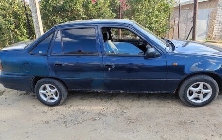 Daewoo Nexia I рестайлинг, 2000 год, 104 000 рублей, 3 фотография