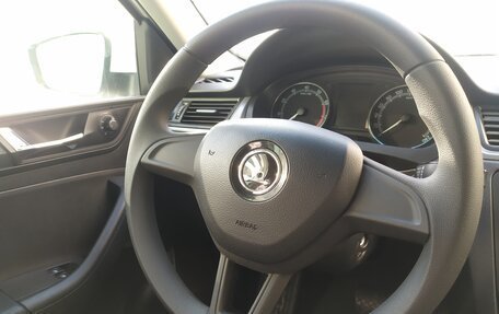 Skoda Rapid I, 2017 год, 990 000 рублей, 8 фотография