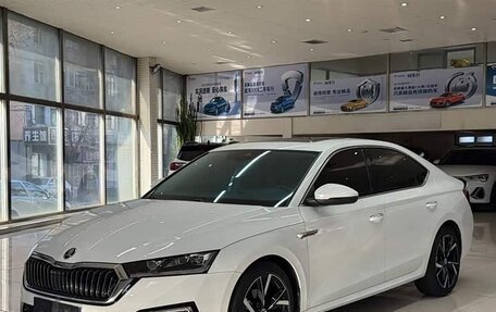 Skoda Octavia IV, 2023 год, 1 840 777 рублей, 2 фотография