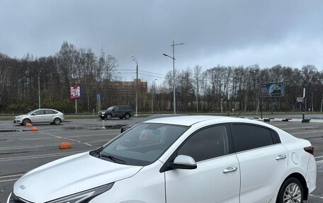 KIA Rio IV, 2021 год, 1 530 000 рублей, 1 фотография