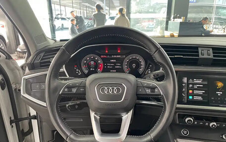 Audi Q3, 2022 год, 2 567 000 рублей, 15 фотография