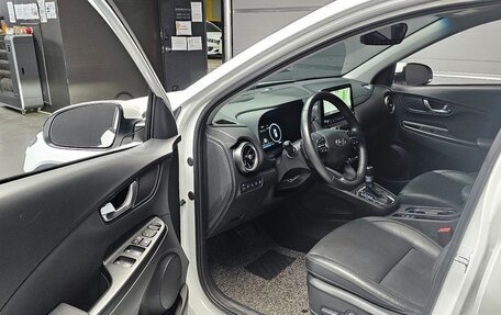 Hyundai Kona I, 2022 год, 1 850 000 рублей, 7 фотография