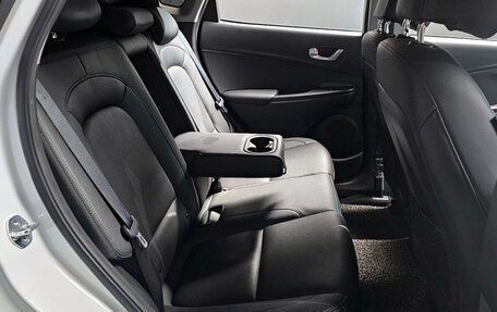 Hyundai Kona I, 2022 год, 1 850 000 рублей, 9 фотография