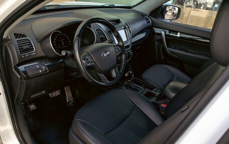 KIA Sorento II рестайлинг, 2013 год, 1 795 000 рублей, 13 фотография