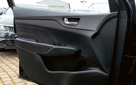 Hyundai Solaris II рестайлинг, 2019 год, 1 095 000 рублей, 12 фотография