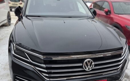 Volkswagen Touareg III, 2019 год, 4 550 000 рублей, 2 фотография