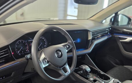 Volkswagen Touareg III, 2019 год, 4 550 000 рублей, 8 фотография